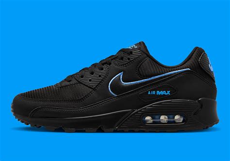 nike all black air max blaues nike zeichen|black Nike Air Max shoes.